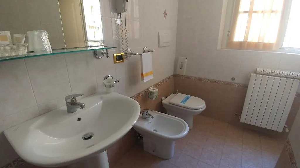 ***  Il Canale Hotel Bologna Italy